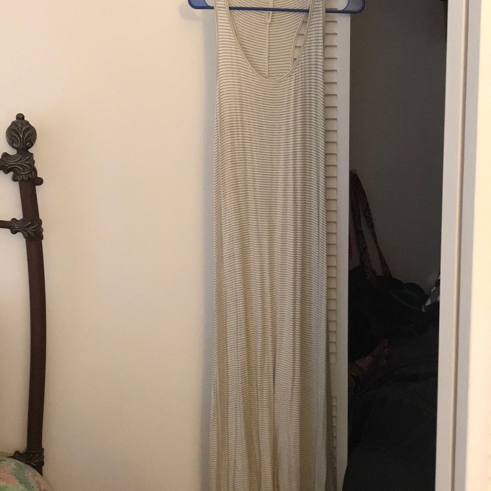 Elan Striped Maxi Dress Size M